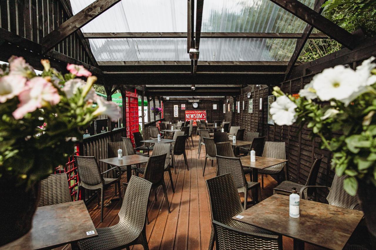 Muskerry Arms Bar And B&B Blarney Bagian luar foto