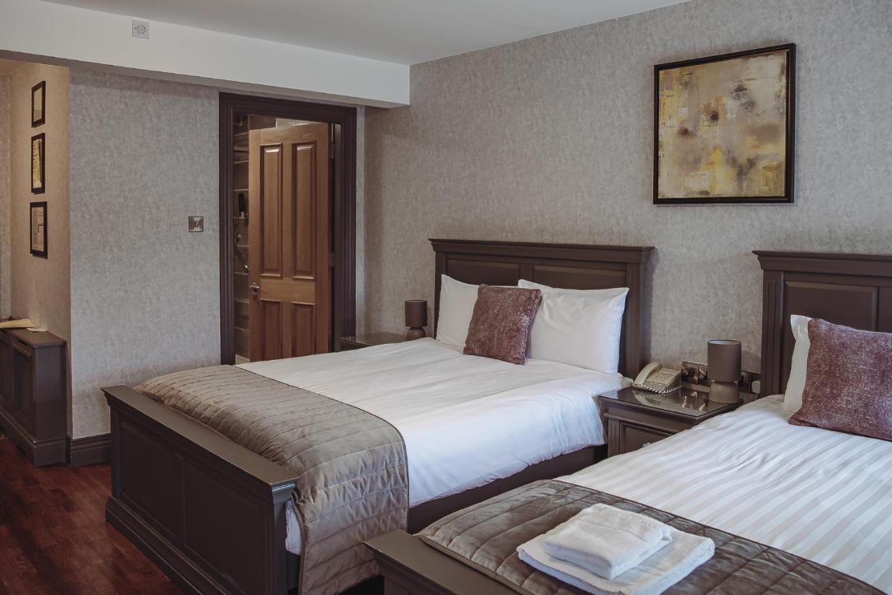 Muskerry Arms Bar And B&B Blarney Bagian luar foto