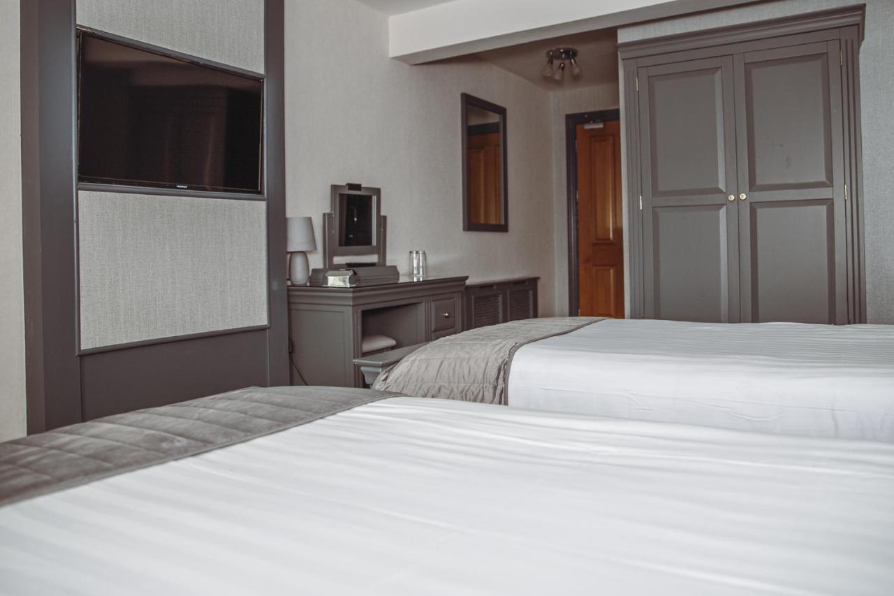 Muskerry Arms Bar And B&B Blarney Bagian luar foto