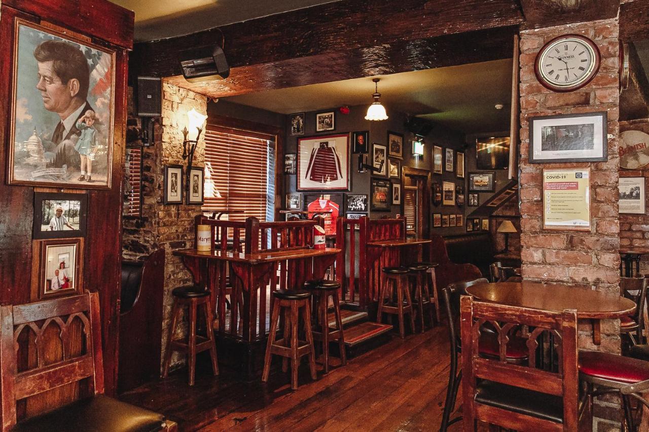 Muskerry Arms Bar And B&B Blarney Bagian luar foto