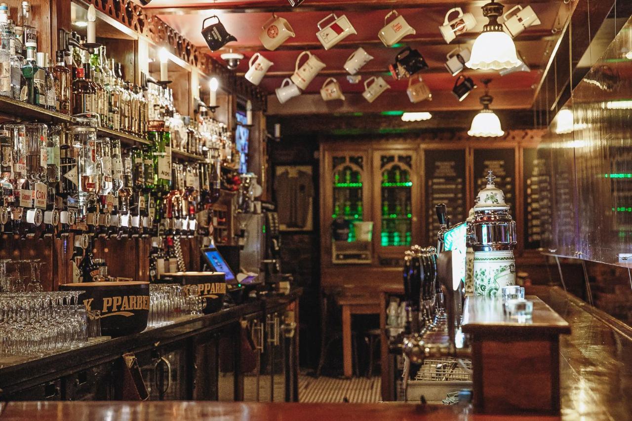 Muskerry Arms Bar And B&B Blarney Bagian luar foto