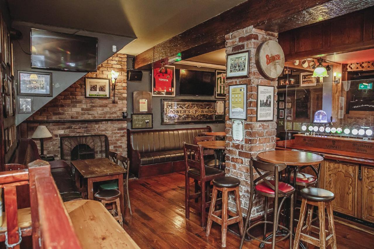 Muskerry Arms Bar And B&B Blarney Bagian luar foto