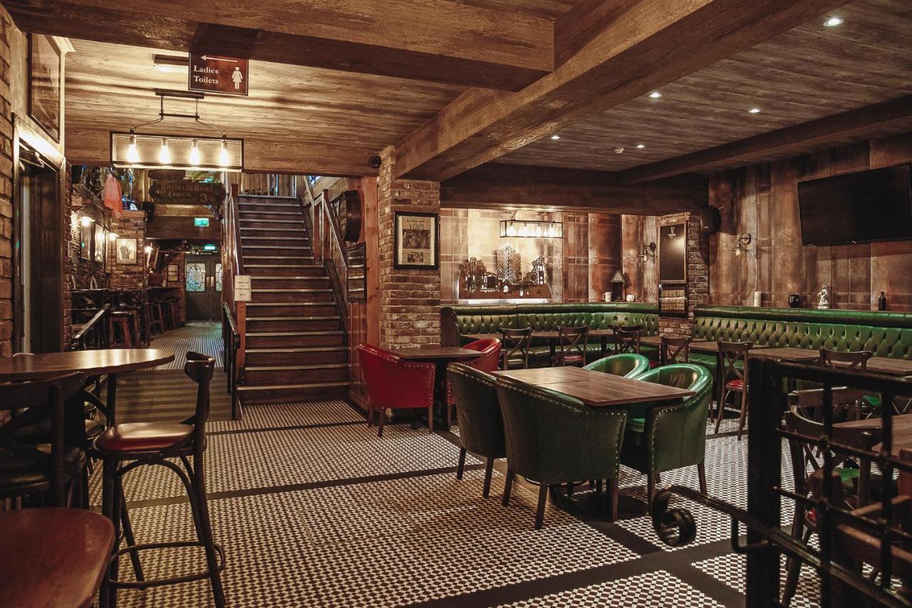Muskerry Arms Bar And B&B Blarney Bagian luar foto