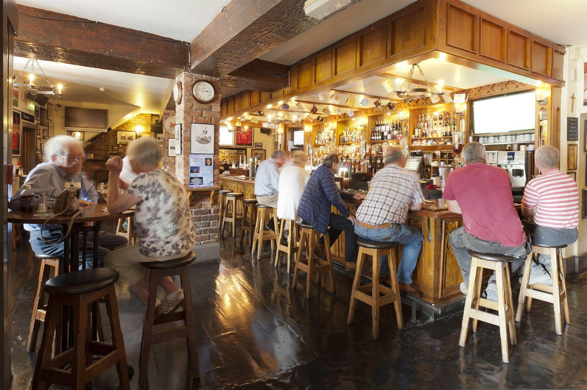 Muskerry Arms Bar And B&B Blarney Bagian luar foto