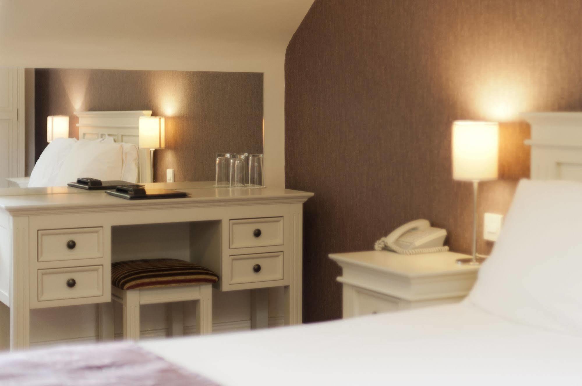 Muskerry Arms Bar And B&B Blarney Bagian luar foto